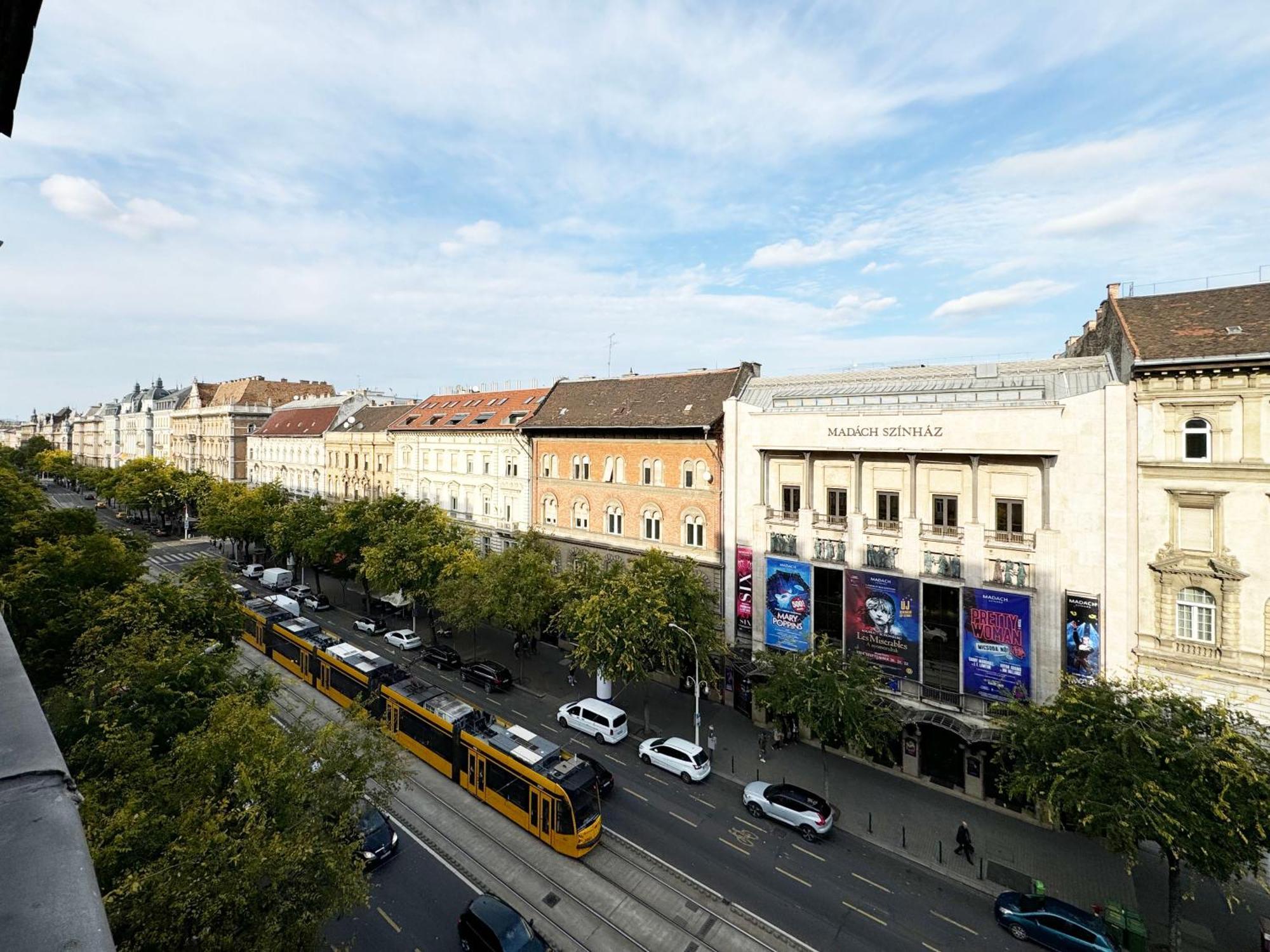 Luxurious Central Elizabeth Grand Suite W' Sauna Budapest Exterior foto